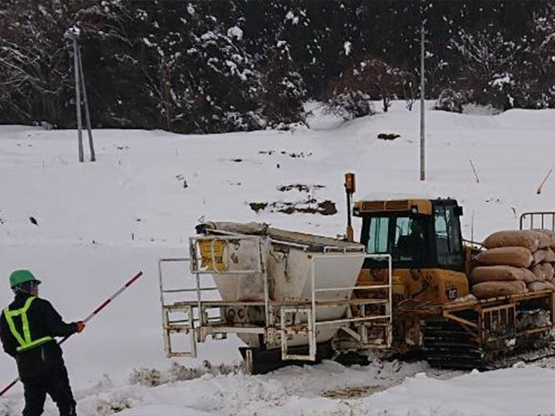 雪の中の暗渠工